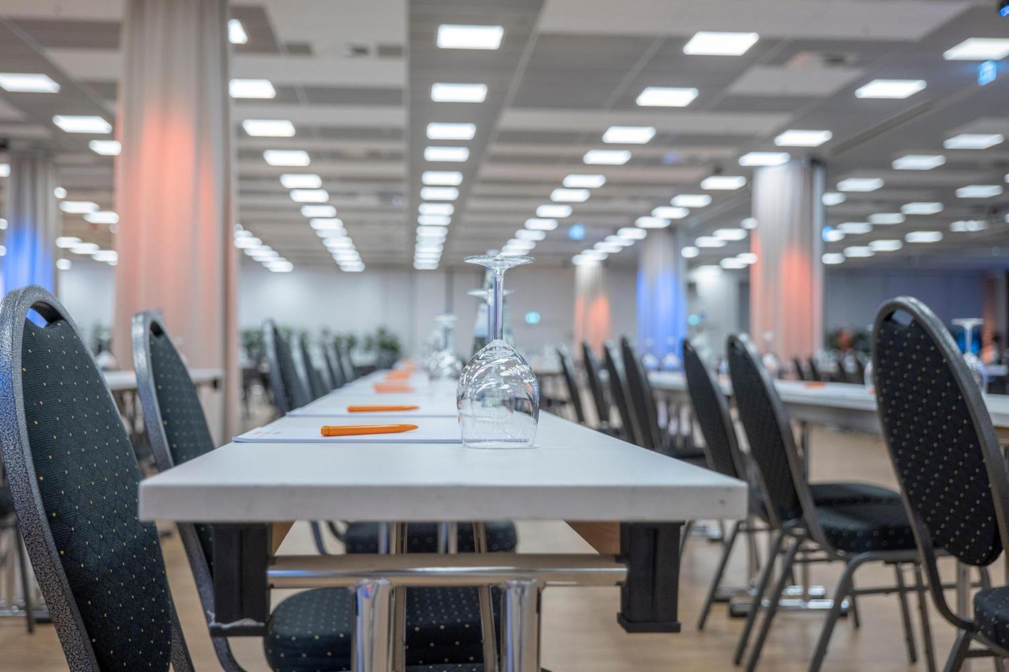 Отель Mercure Moa 4*