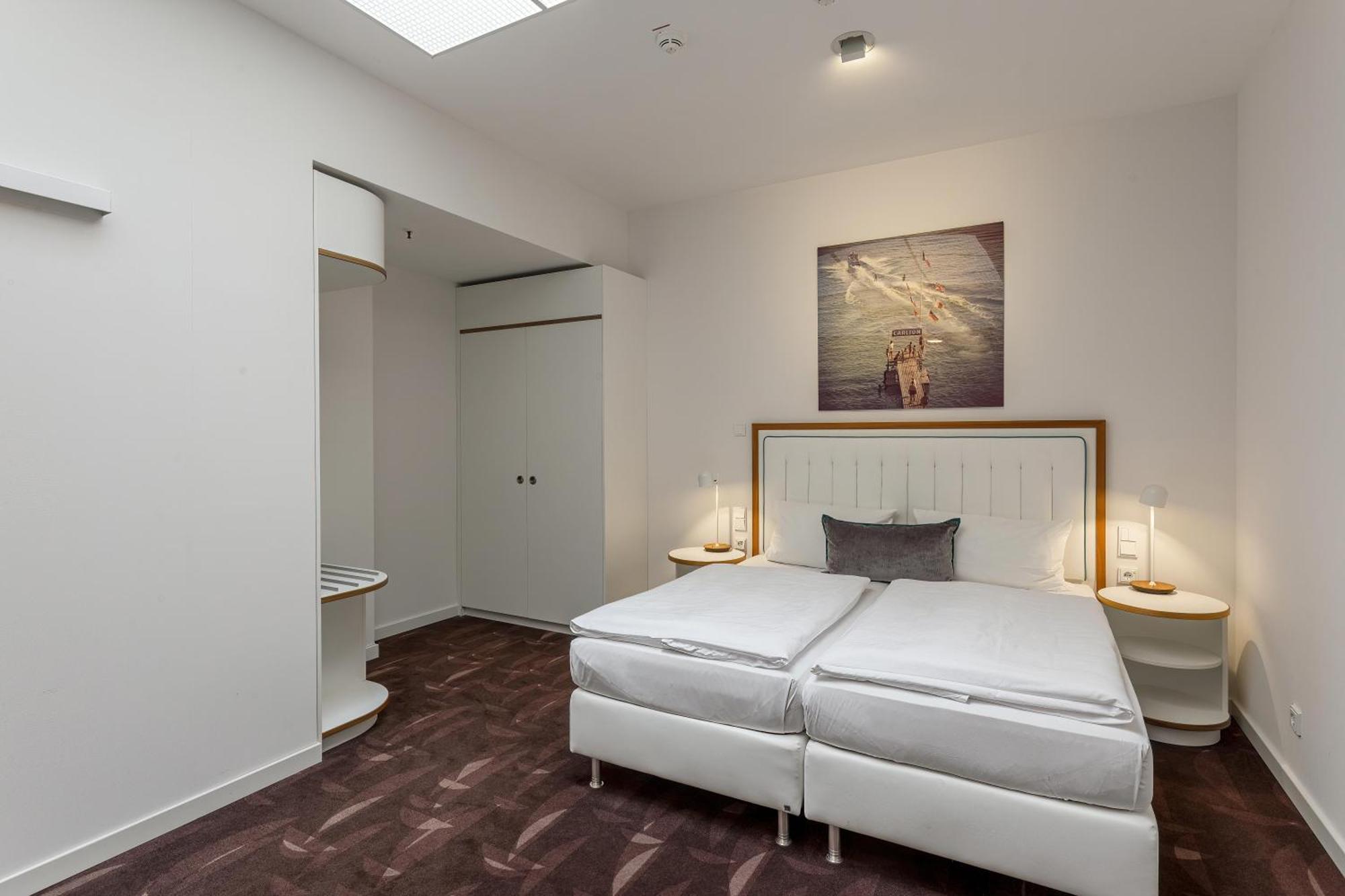 Отель Mercure Moa